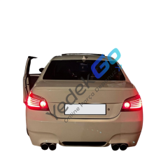 BMW 5 Serisi E60 LCI (2002-2009) M5 Style Body Kit – Park Sensörlü, Çift Egzoz Çıkışlı, Far Yıkamalı, Sisli