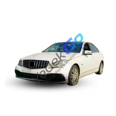 Mercedes W204 Serisi (2011-2013) W205 AMG Style Dönüşüm Body Kiti –  Park Sensörlü, Çift Egzoz Çıkışlı, Sis Kapaklı
