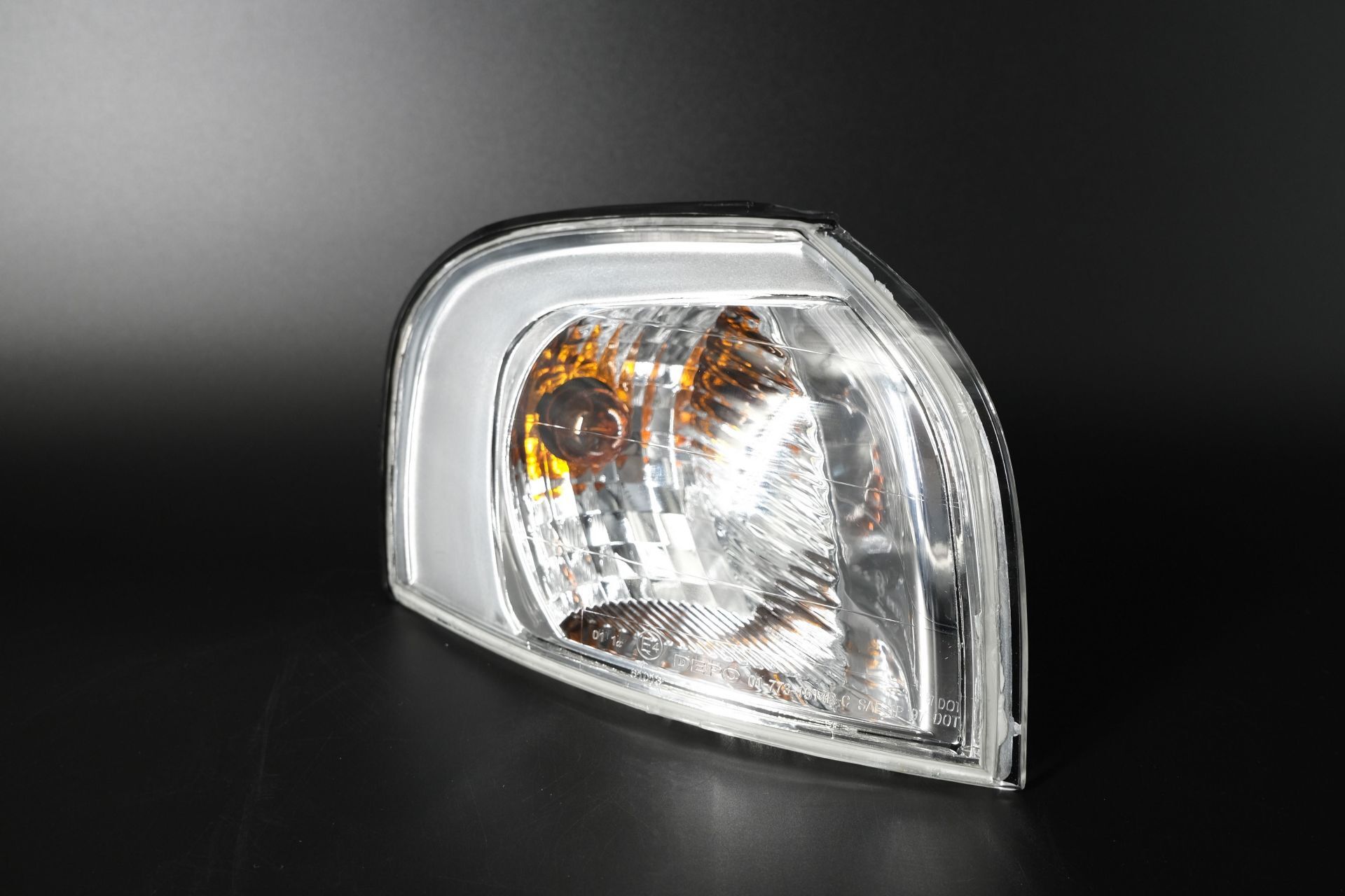 Volvo S80 Sağ Sinyal Lambası 1999-2006 30655423