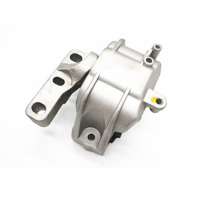 Volkswagen Passat 2005-2010 Model Arası Sağ Motor Kulağı