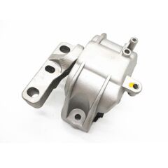 Volkswagen Passat 2005-2010 Model Arası Sağ Motor Kulağı