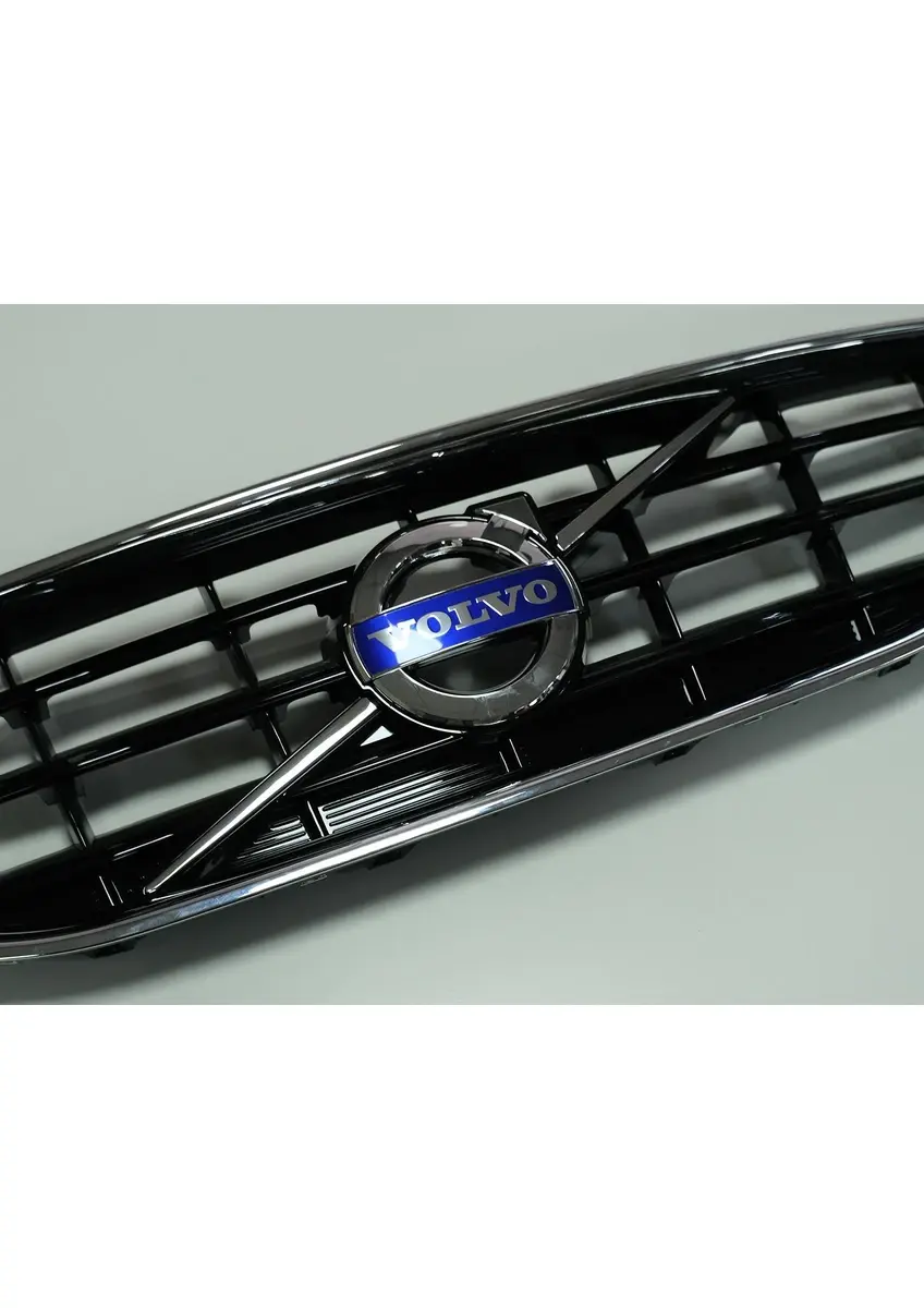 Volvo V40 Ön Panjur Logolu 2013-2017 31283762