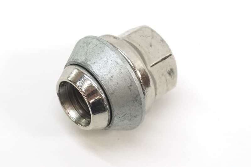 Volvo S40 V50 C30 Bijon Saplaması Somunu 2005 - 2012 31200241