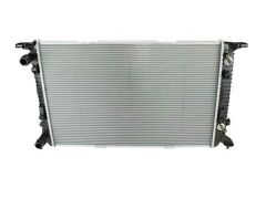 Audi A5 2.0 TDI Motor Su Radyatörü