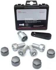 Audi A3 2004-2013 Model Arası 4 Kapı Arka Silecek Kapağı Orijinal