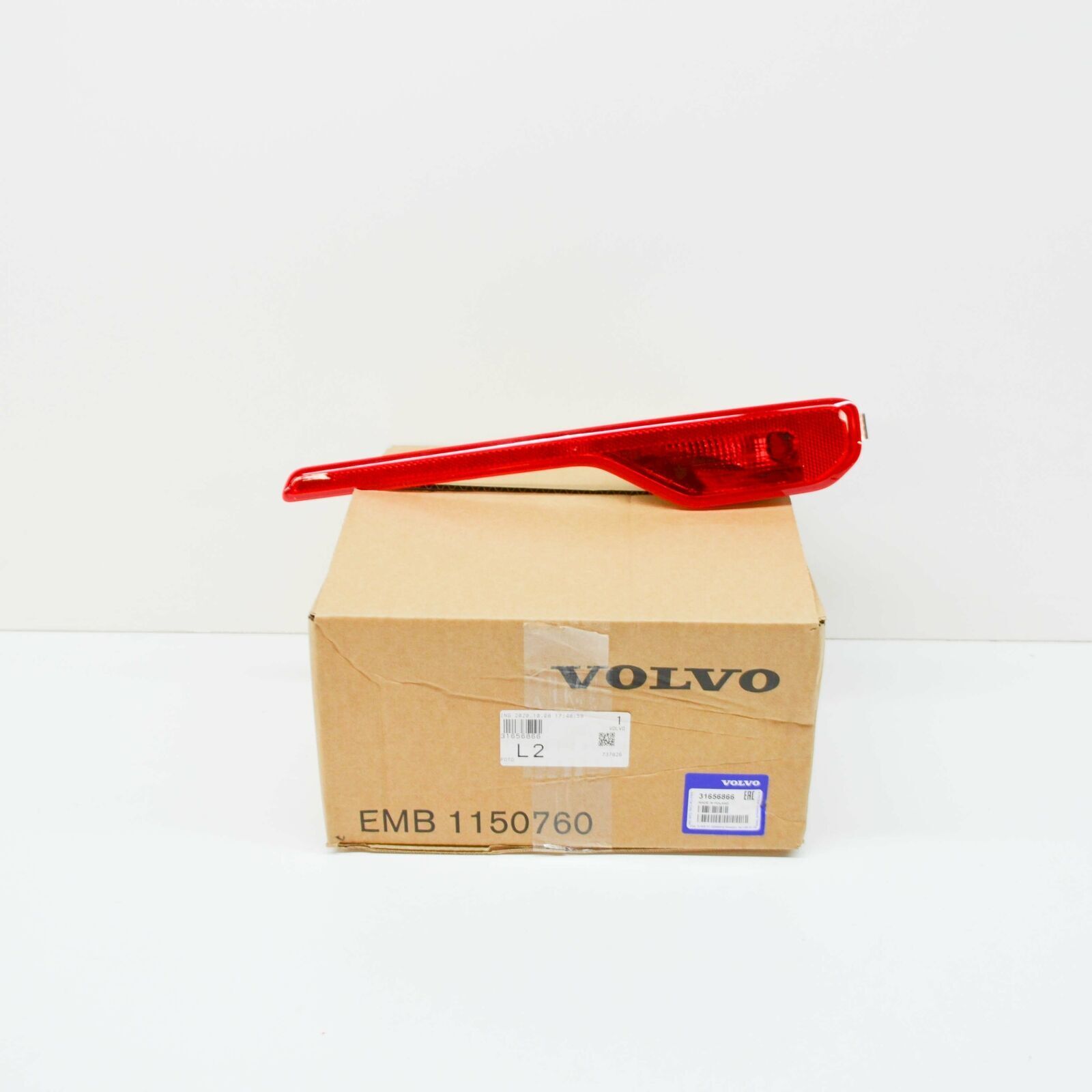 Volvo XC40 Sağ Arka Reflektör 31656866