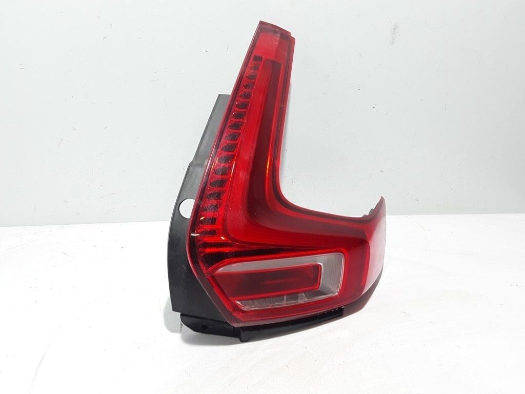 Volvo XC40 Stop Sağ 2018-2022 31446791