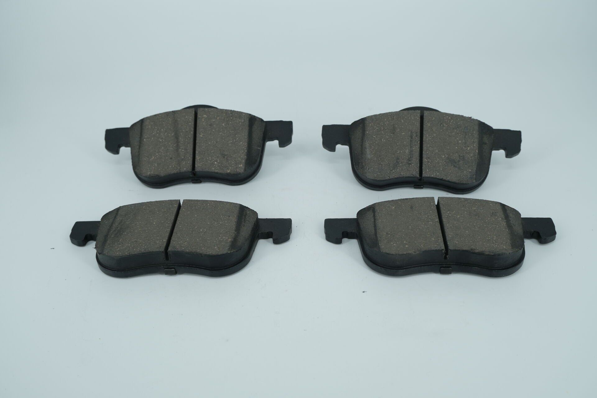 Icer Volvo XC40 Ön Fren Balatası 16 İnç 32287456