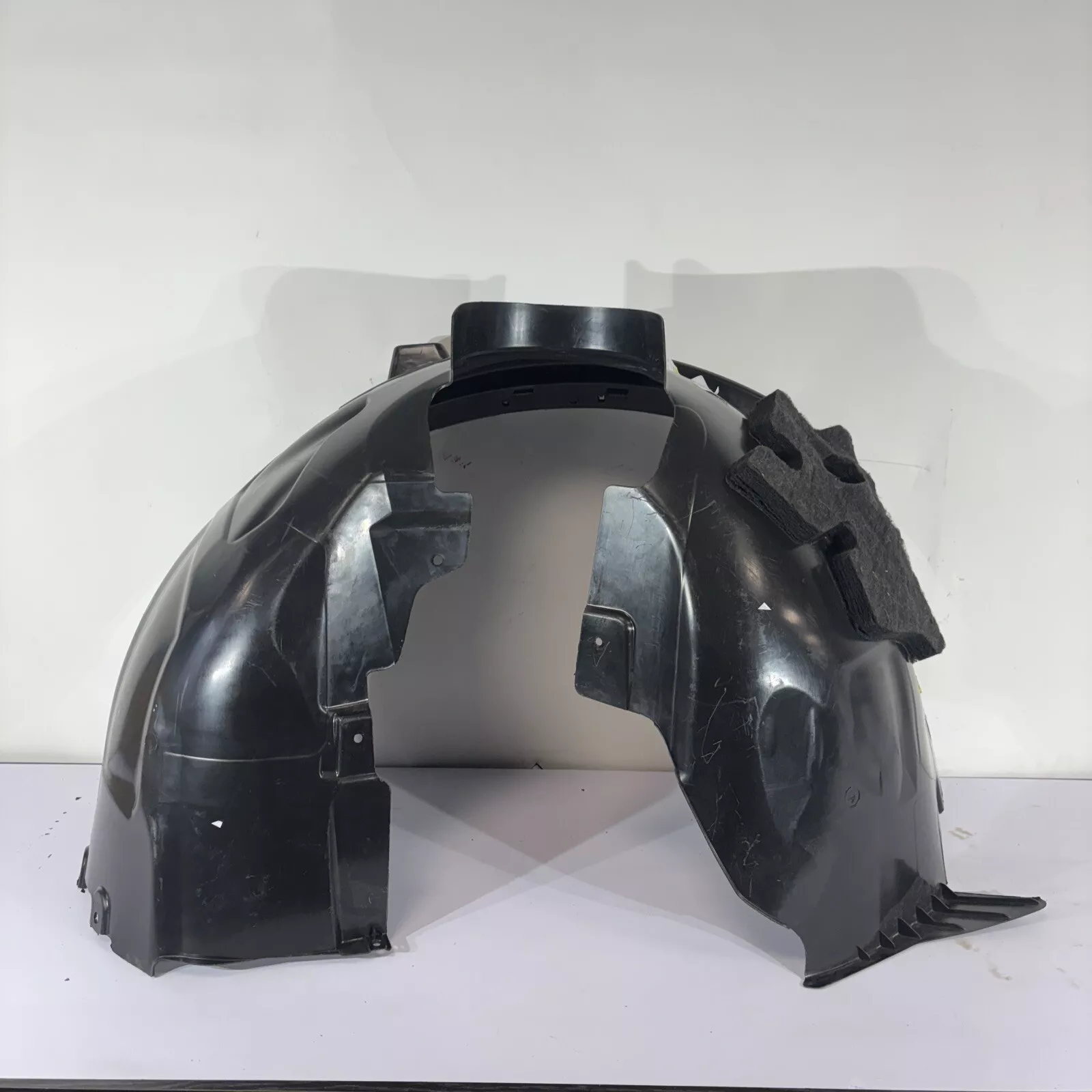 Volvo XC40 Ön Çamurluk Davlumbazı Sağ 2018 - 2024 32241407