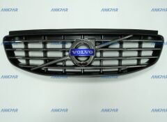 Volvo XC60 Ön Panjur 2014-2017 Logolu 31333832
