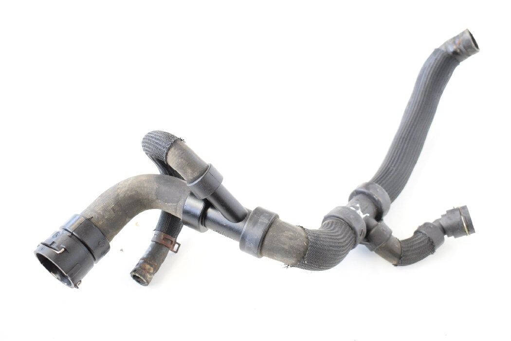 VOLVO RADYATÖR ALT HORTUMU XC60 31355201