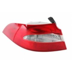 Skoda Super B 2008-2013 Model Arası Sol Arka Dış Stop