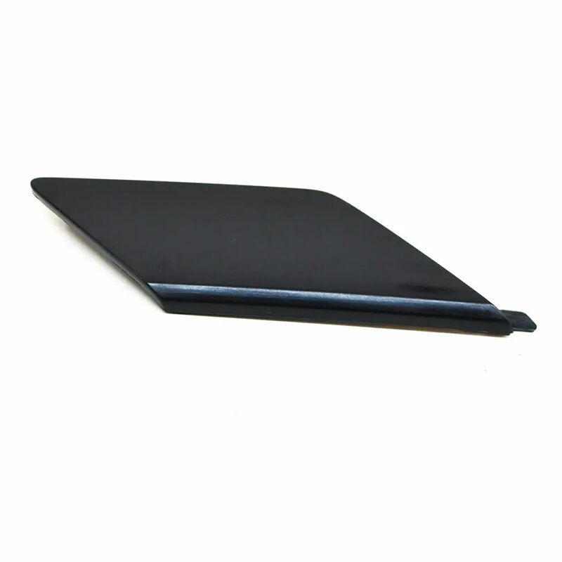 Volvo XC60 Arka Çeki Demir Kapağı 2018 Sonrası 39849034