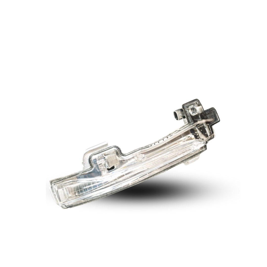 Volvo S60 V40 Ayna Sinyali Sağ 2011-2016 31402416