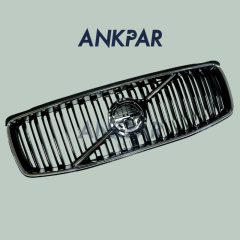 Volvo XC90 Ön Panjur Logosuz 2016 - 2019 32228107