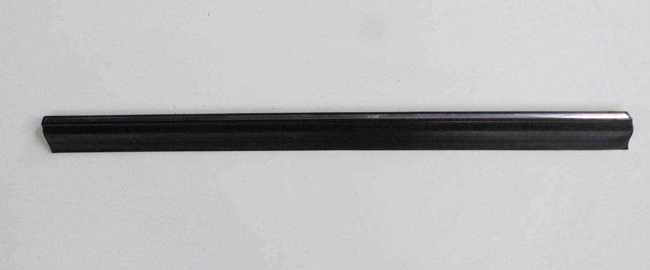 Mercedes W123 Kasa Sol Ön Kapı Alt Çıtası