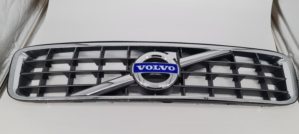 Volvo XC90 Ön Panjur Logolu 2003 - 2013 31290544