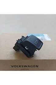 Volkswagen Passat 2015 Model Sonrası Bagaj Açma Tuşu Orijinal