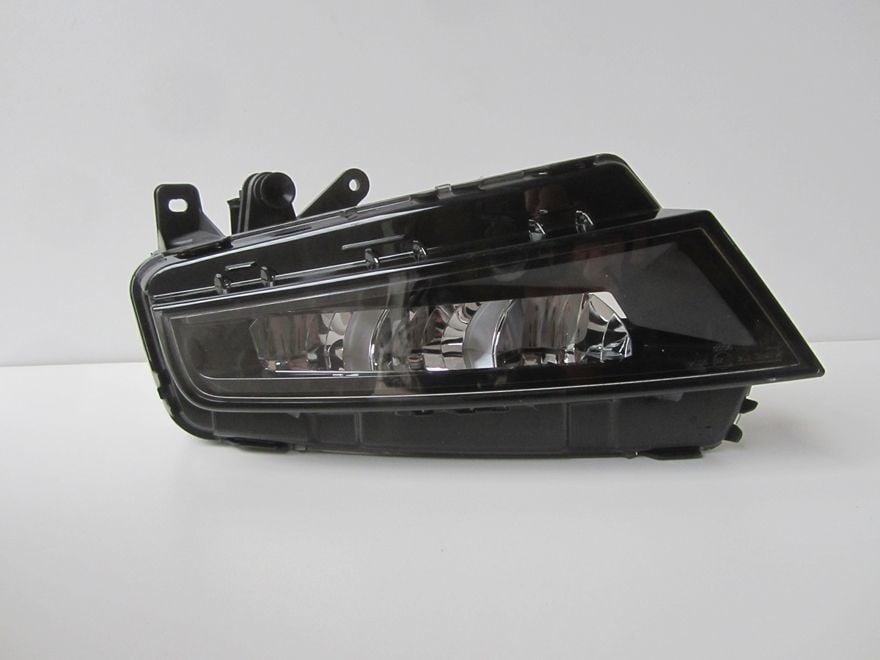 Seat Leon 2017-2020 Model Arası Led Sol Sis Farı Orijinal