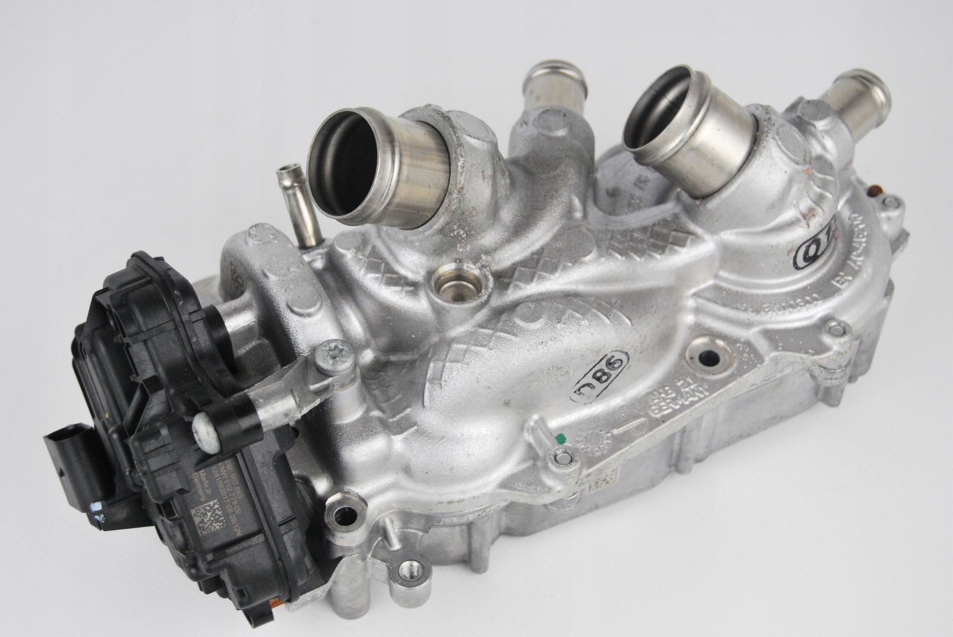 Volkswagen Polo 2021 Model Sonrası 1 0 TSI Motor Su Pompası Termostat Komple Orijinal