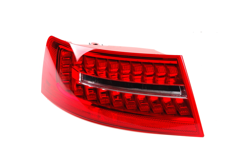 Stop Lambası Sağ Ampullu (Dıs) Audi A6 Led 08 -