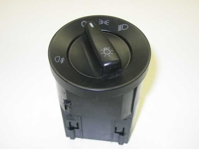 Volkswagen Golf 4-Bora Far Anahtarı Sissiz